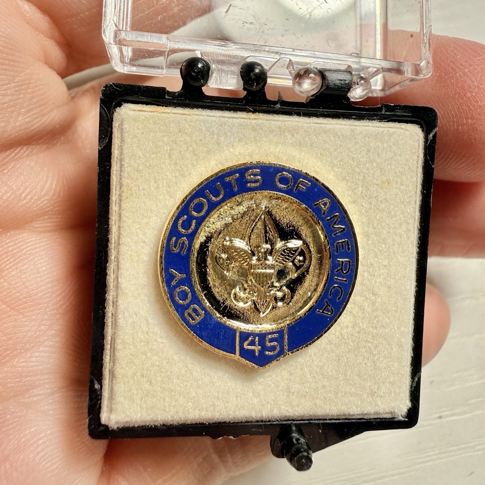 Vintage 45 Years Boy Scout Leader Veteran Tie Tack Pin & Case BSA Award Uniform